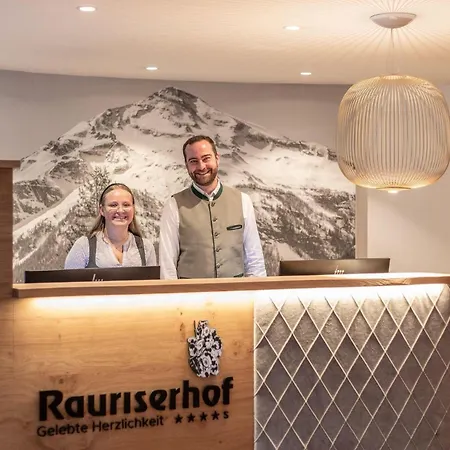 Rauriserhof 4 Sterne Superior Otel