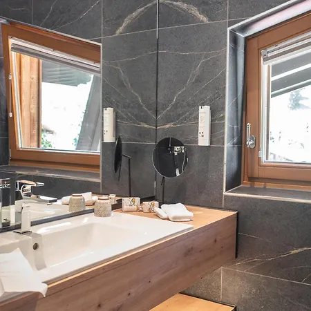 Rauriserhof 4 Sterne Superior Otel